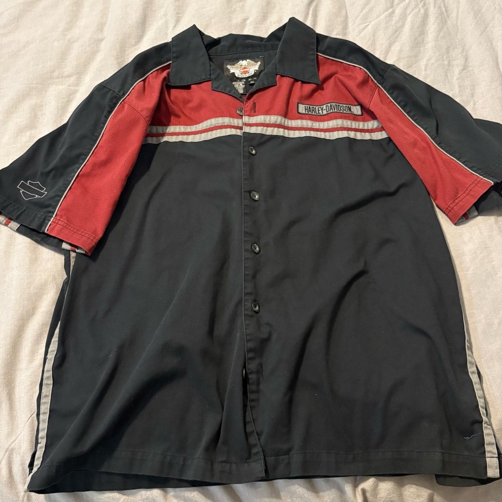 Harley-Davidson Men's Black and Burgundy Button Down Shirt